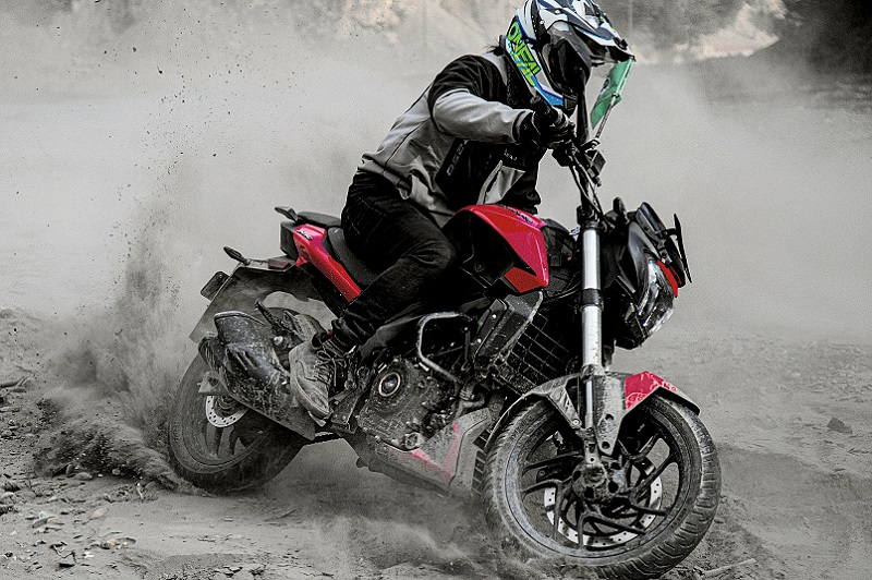 Dominar 250 World of Touring