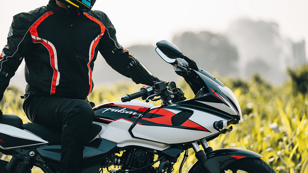 Pulsar 220F New Graphics