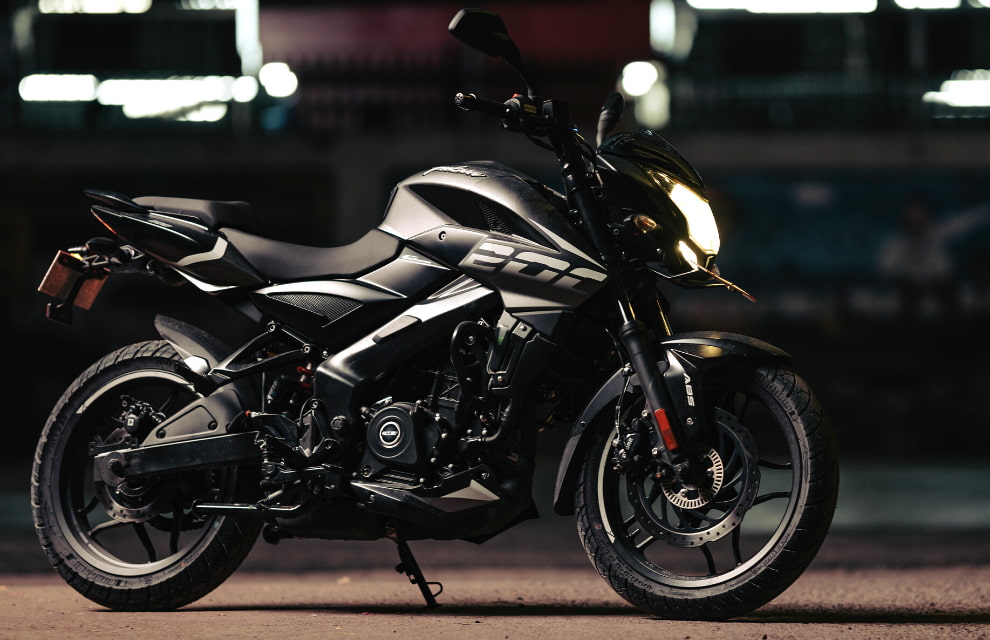 Pulsar NS 200 FI ABS BS6 Grey Color