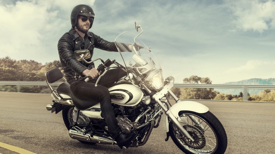 Bajaj Avenger 220 Cruise - Best Value for Money Cruiser Bike in Nepal Bajaj Avenger the Best Value for Money Cruiser Bike